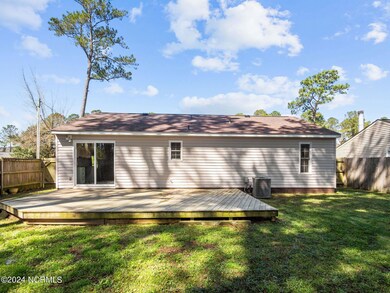 322 Lakewood Dr, Jacksonville, NC 28546 - photo 7