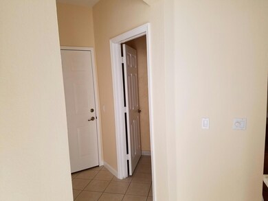 3219 Laurel Ridge Cir, Riviera Beach, FL 33404 - photo 5