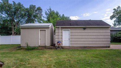 2225 Roy St, Eau Claire, WI 54701 - photo 5