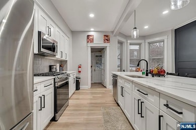 257 Woodlawn Ave, Jersey City, NJ 07305 - photo 2