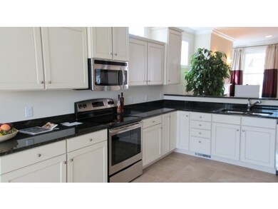 85 Waterlefe Way unit 13, Colchester, VT 05446 - photo 5