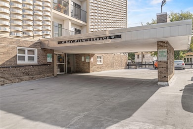 Bay View Terrace unit 14C, Milwaukee, WI 53207 - photo 7