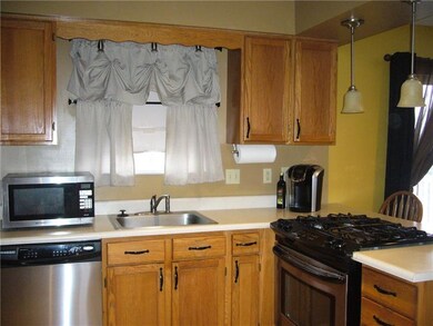 Stainless steal appliances all stay!