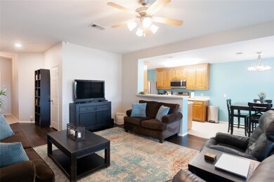 2004 Mark Twain Ln, Denton, TX 76210 - photo 4