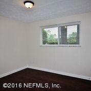 5163 Broken Arrow Dr N, Jacksonville, FL 32244 - photo 2