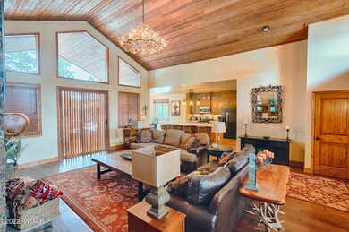 006_Living Room