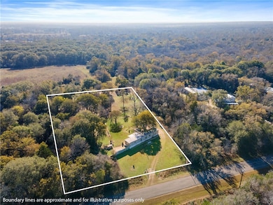 2205 Mallard Dr, Caldwell, TX 77836 - photo 4