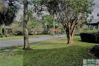 221 E 54th St, Savannah, GA 31405 - photo 6