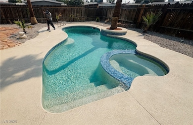 5872 Willard St, Las Vegas, NV 89122 - photo 3