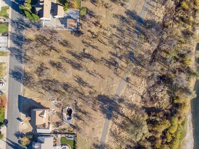 overhead-lot-trail-river
