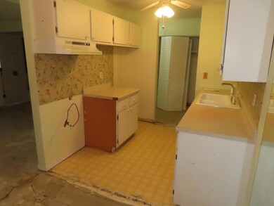 4201 Lakeside Ave N unit 103, Brooklyn Center, MN 55429 - photo 7