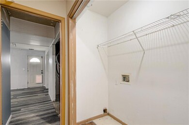 931 E Wildcat Run St, Gardner, KS 66030 - photo 5