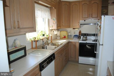 12015 Belvedere Rd, Hagerstown, MD 21742 - photo 6