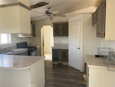 18600 Chippewa Rd, Lake Elsinore, CA 92532 - photo 4