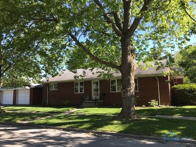 720 W College Ave, Woodville, OH 43469 - photo 2