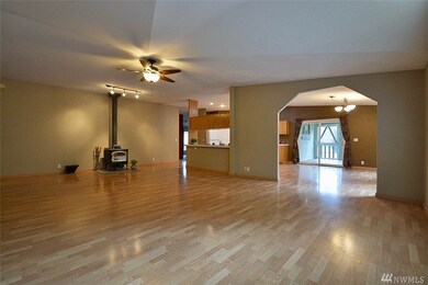 10924 Clark Rd SE unit 10, Yelm, WA 98597 - photo 6