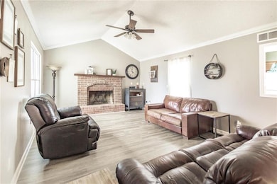 20807 W 52nd St, Shawnee, KS 66218 - photo 2