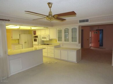 17403 N Cottonwood Dr, Sun City, AZ 85373 - photo 4