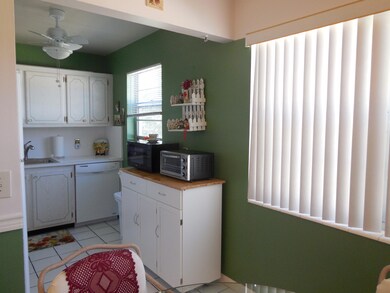 80 Windsor D, West Palm Beach, FL 33417 - photo 6