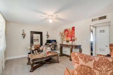 827 E Marilyn Ave, Mesa, AZ 85204 - photo 7