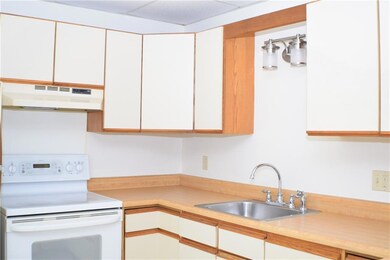 116 Portland Ave unit 3, Old Orchard Beach, ME 04064 - photo 7