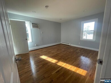 85 Grove St unit 1, South Hackensack, NJ 07606 - photo 5