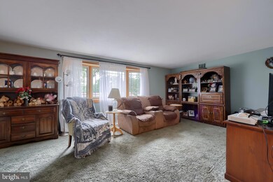 135 N 14th St, Columbia, PA 17512 - photo 5