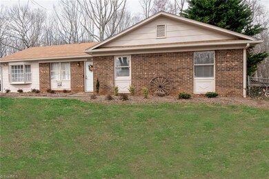 341 Northfield Dr, King, NC 27021 - photo 2