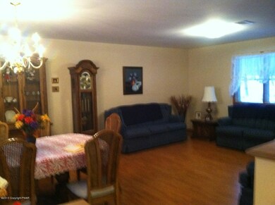 1290 Par Dr, Kunkletown, PA 18058 - photo 2