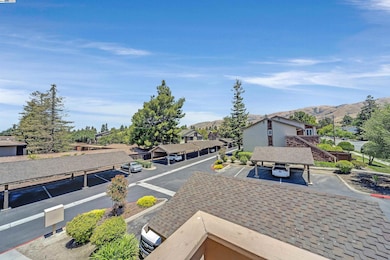 136 Hackamore Ln unit 18, Fremont, CA 94539 - photo 5