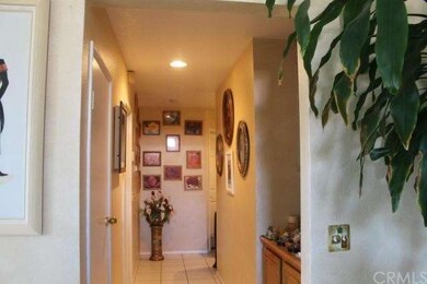 Hallway to bedrooms.