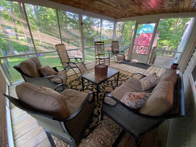 SCREEN PORCH
