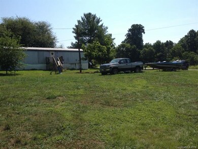 126 Kingsdale Dr, Statesville, NC 28625 - photo 3