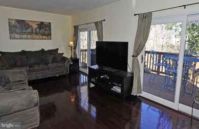 3031 Mission Square Dr, Fairfax, VA 22031 - photo 4