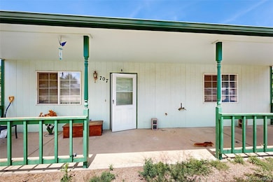 707 38th St, Evans, CO 80620 - photo 2