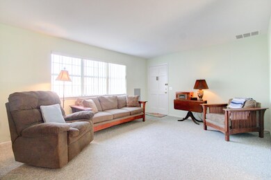 3 - 9B Georgia Living Room 2