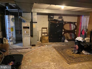 129 N 32nd St, Camden, NJ 08105 - photo 7