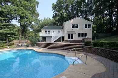 34 Ramsey Rd, Middletown, NJ 07748 - photo 4