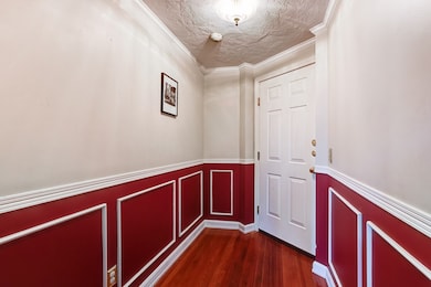 321 Plantation St unit 202, Worcester, MA 01604 - photo 3