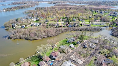 35116 N Lake Matthews Trail, Grant Township, IL 60041 - photo 5