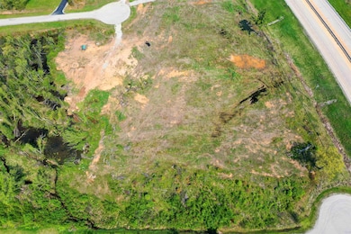 341 Badger Ct, Oconto, WI 54153 - photo 3