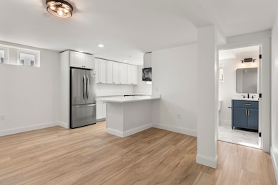 8 Enon St unit B03, Beverly, MA 01915 - photo 3