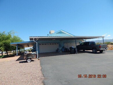 4 Carport & Garage