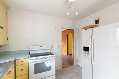 56 Orchard St, Brattleboro, VT 05301 - photo 4