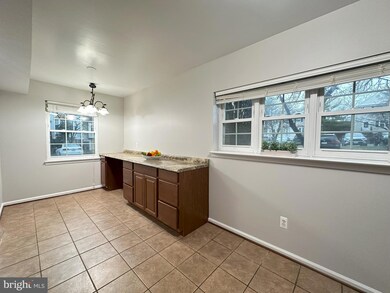 4123 Pleasant Meadow Ct unit 90C, Chantilly, VA 20151 - photo 7