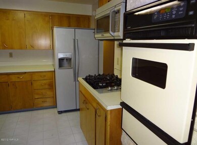 Kitchen and Appliances