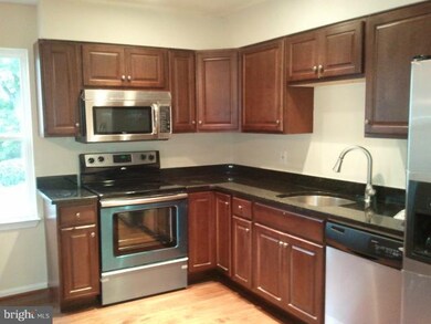 620 Elfin Ave, Capitol Heights, MD 20743 - photo 2