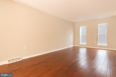 6558 Gildar St, Alexandria, VA 22310 - photo 2