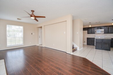 7433 Maxroy St, Houston, TX 77088 - photo 4