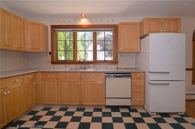 75 Maple Ln, Bristol, RI 02809 - photo 3